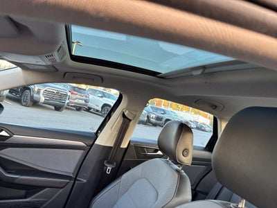 2025 Volkswagen Jetta 1.5T SE
