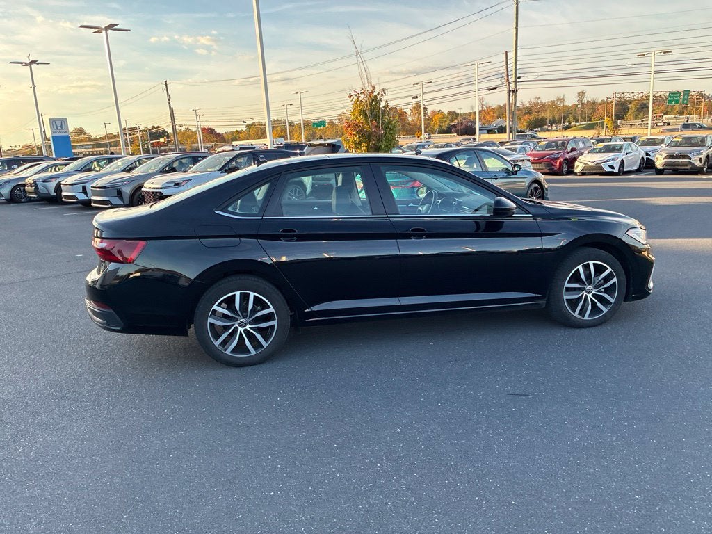 2025 Volkswagen Jetta 1.5T SE