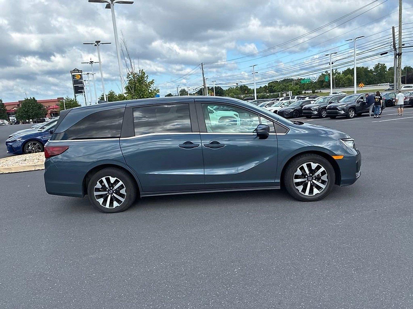 2025 Honda Odyssey EX-L Auto