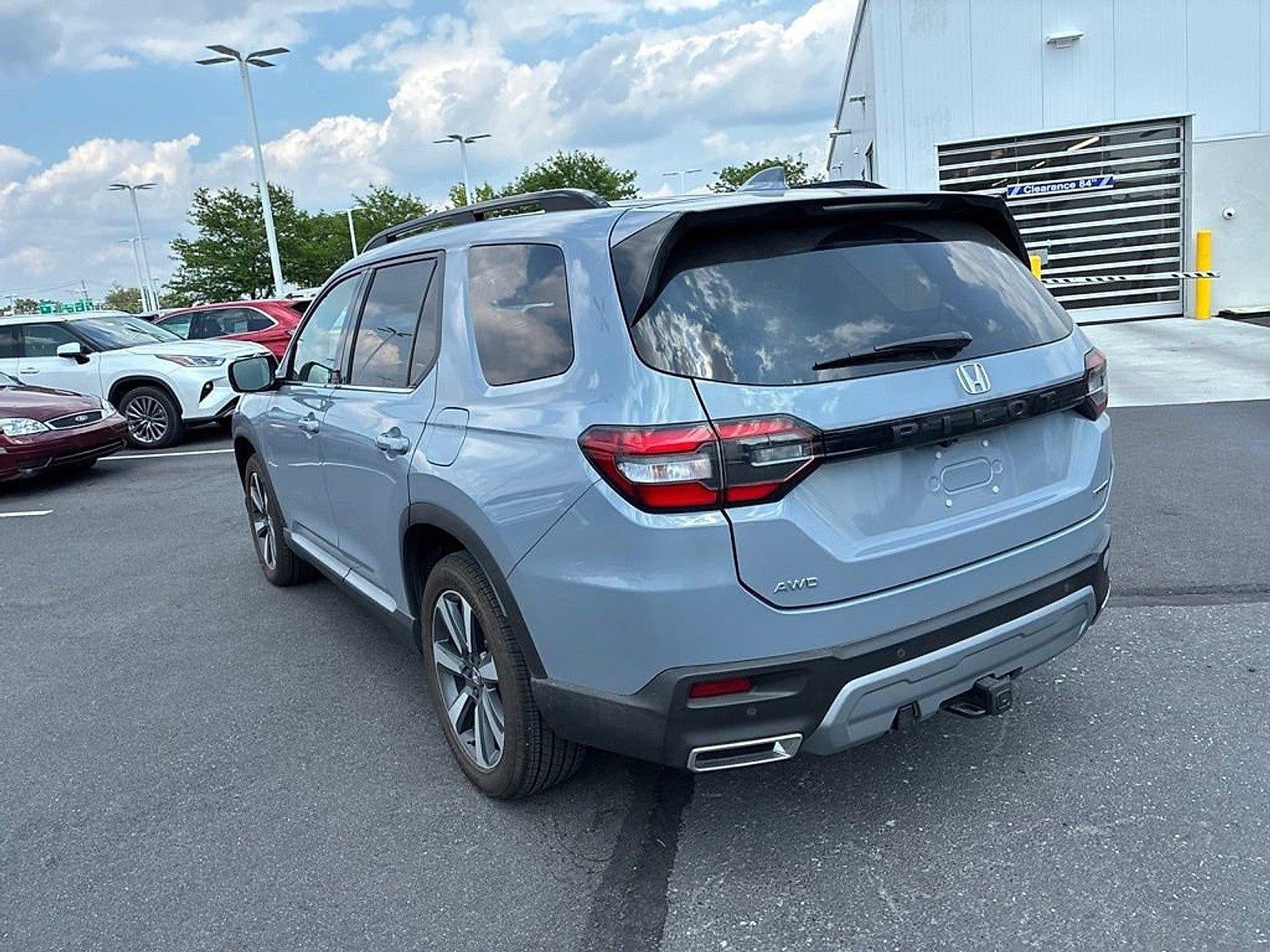 2025 Honda Pilot Touring AWD
