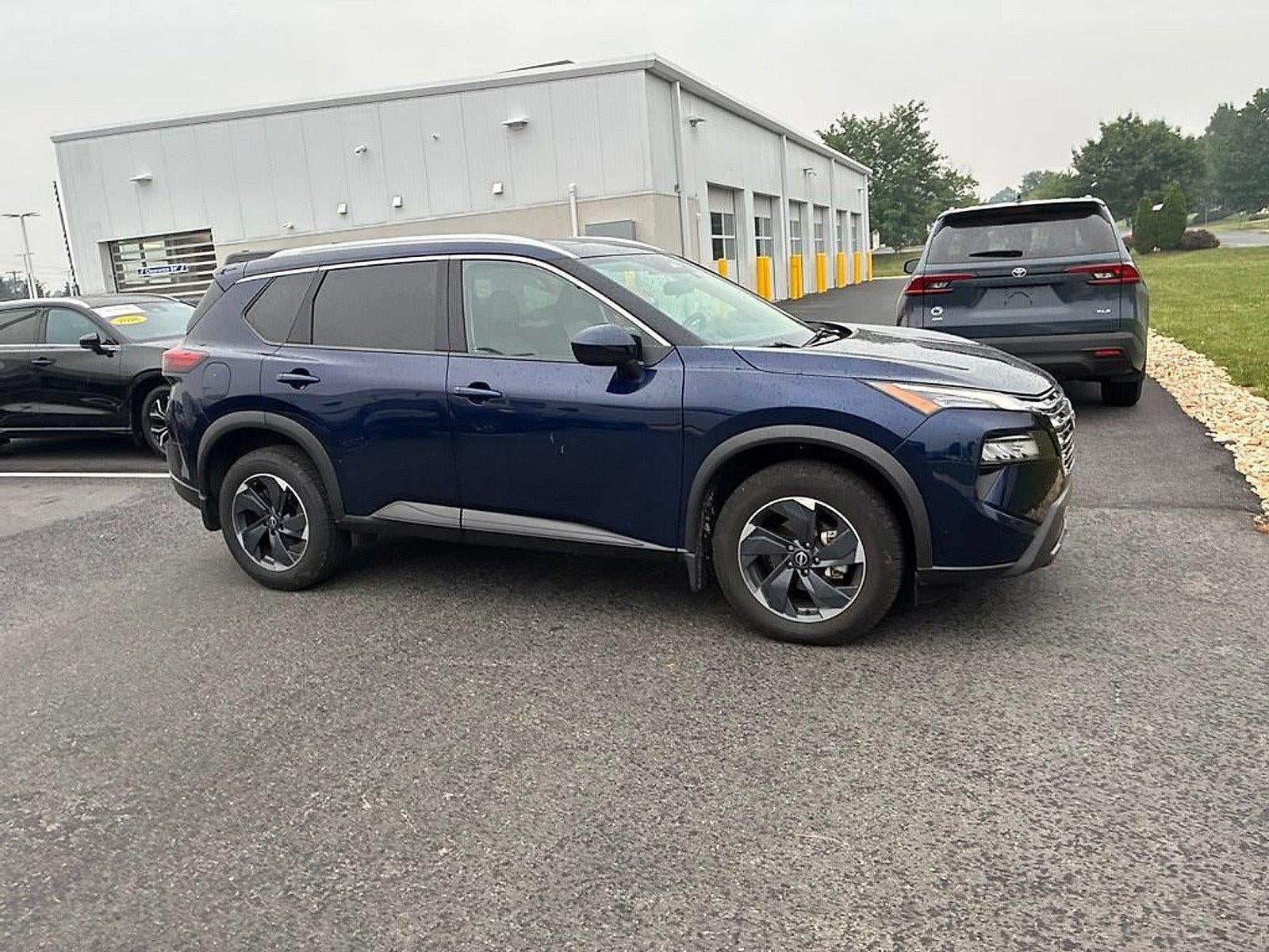 2024 Nissan Rogue AWD SV