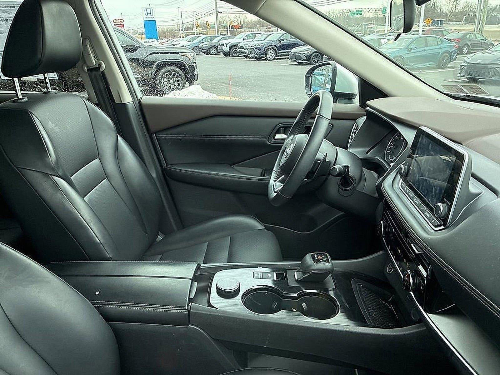 2022 Nissan Rogue AWD SV