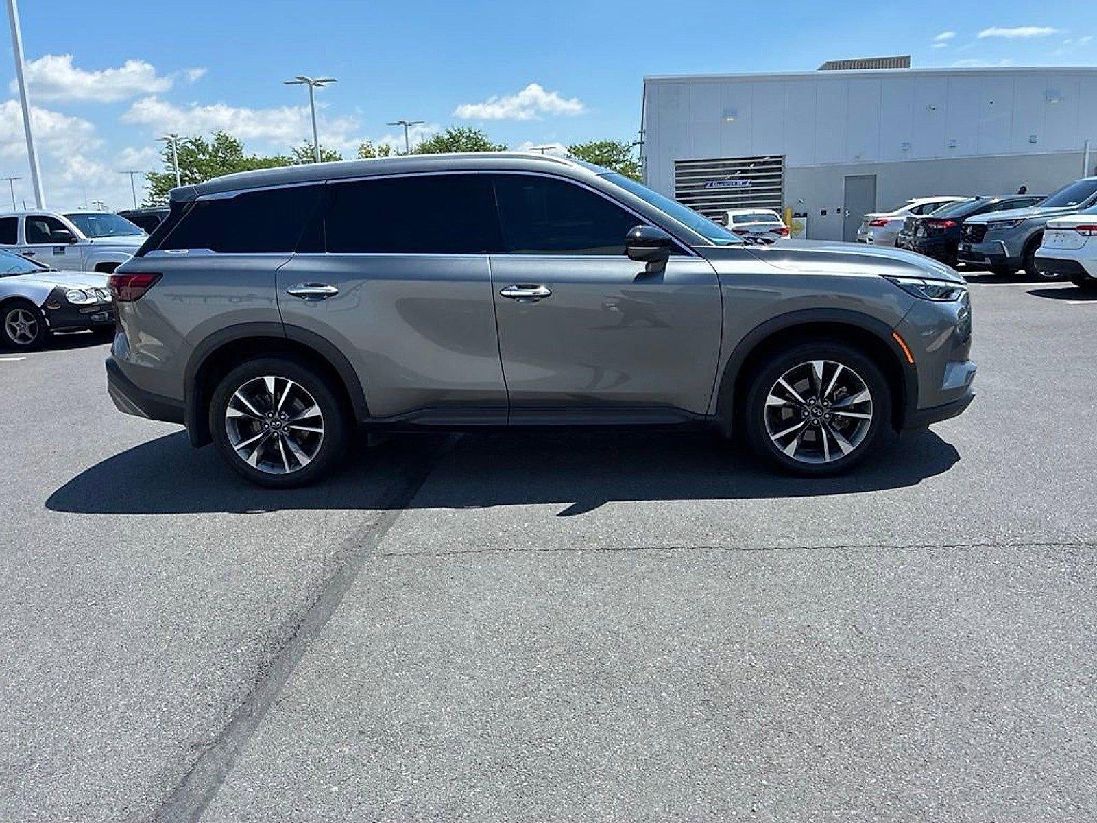 2022 INFINITI QX60 LUXE AWD