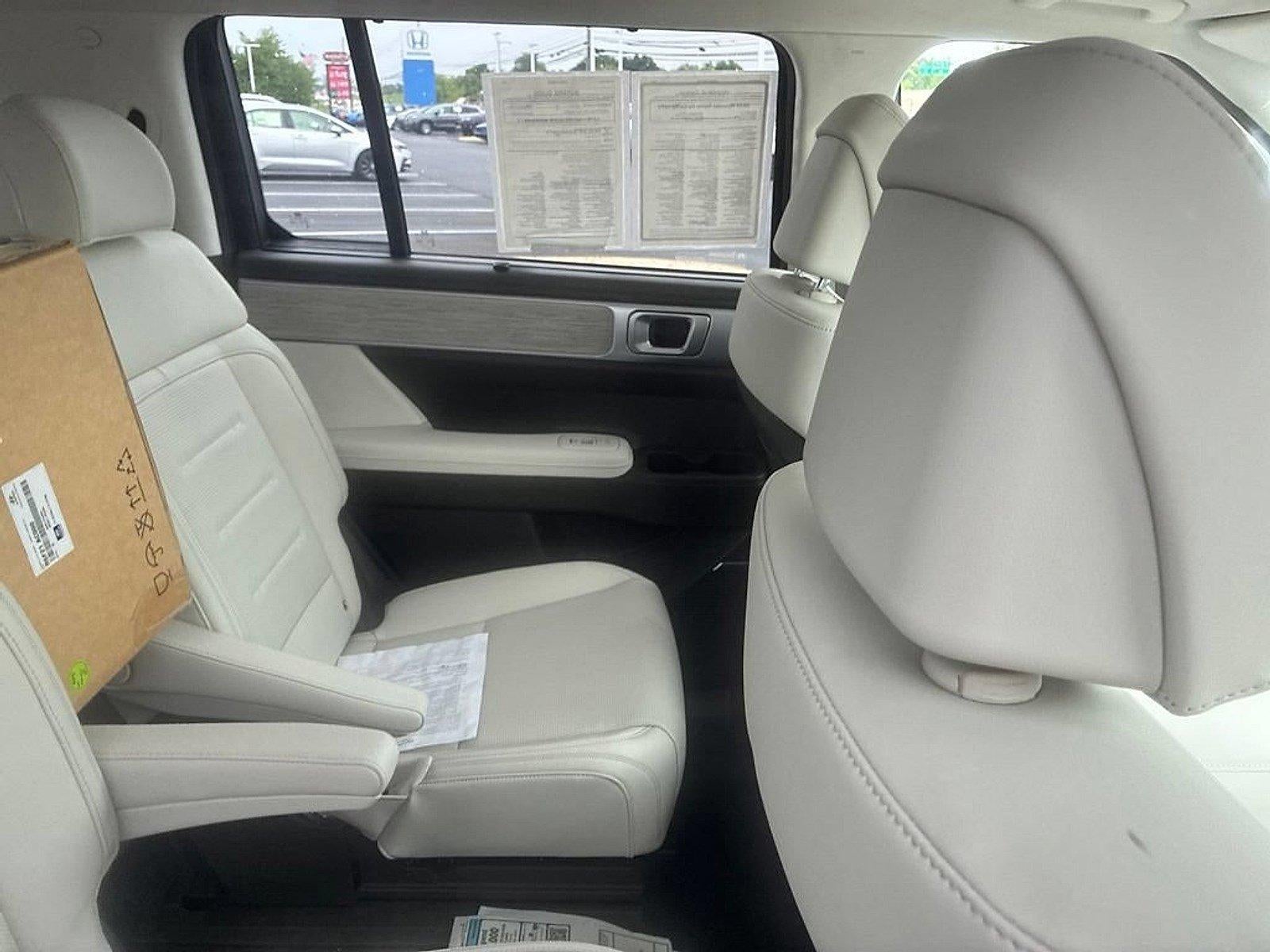 2025 Hyundai SANTA FE Calligraphy AWD