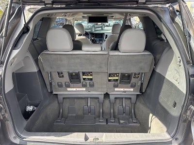 2017 Toyota Sienna XLE Premium AWD 7-Passenger (Natl)