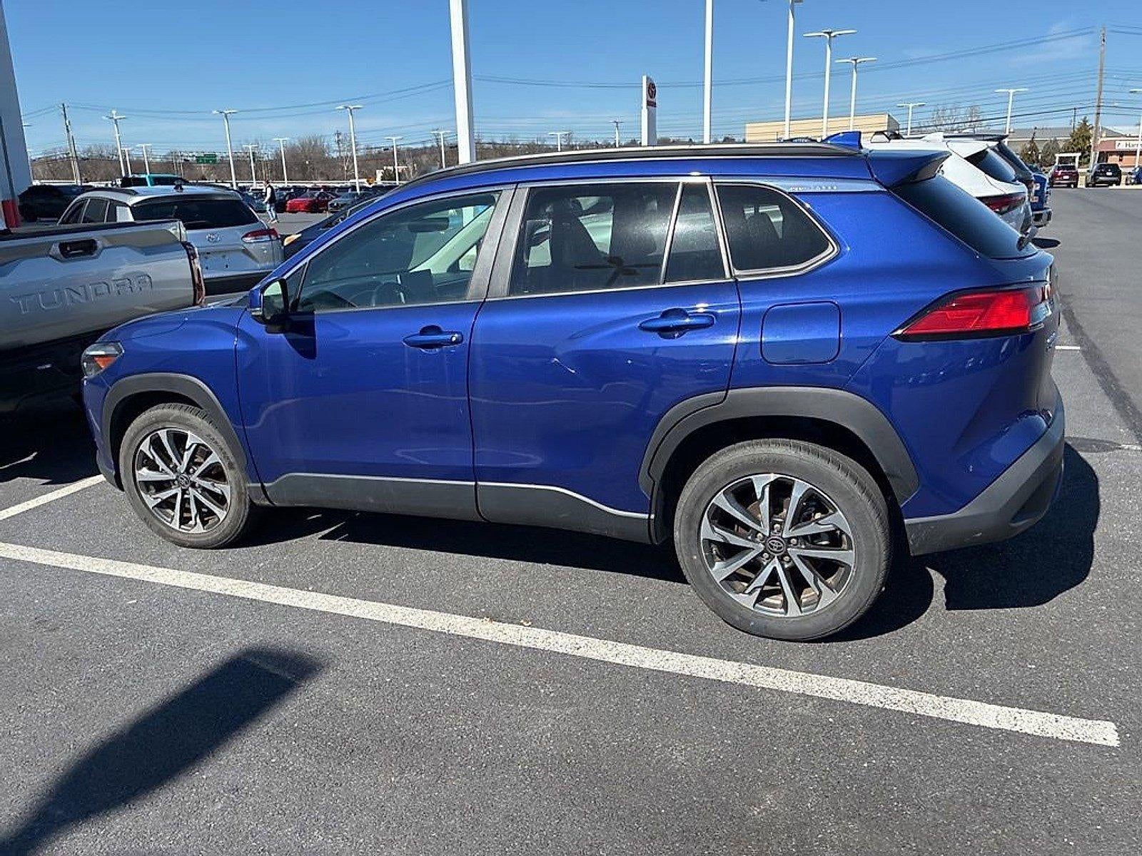 2023 Toyota Corolla Cross XLE 4WD (Natl)