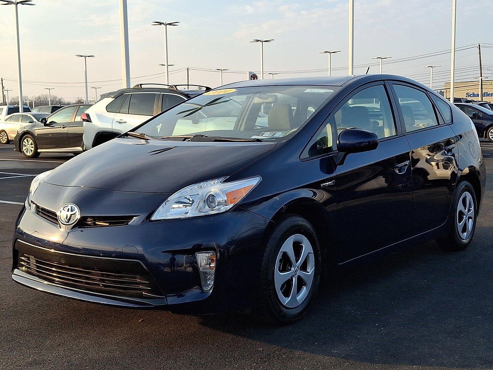 2014 Toyota Prius 5dr HB Four (Natl)