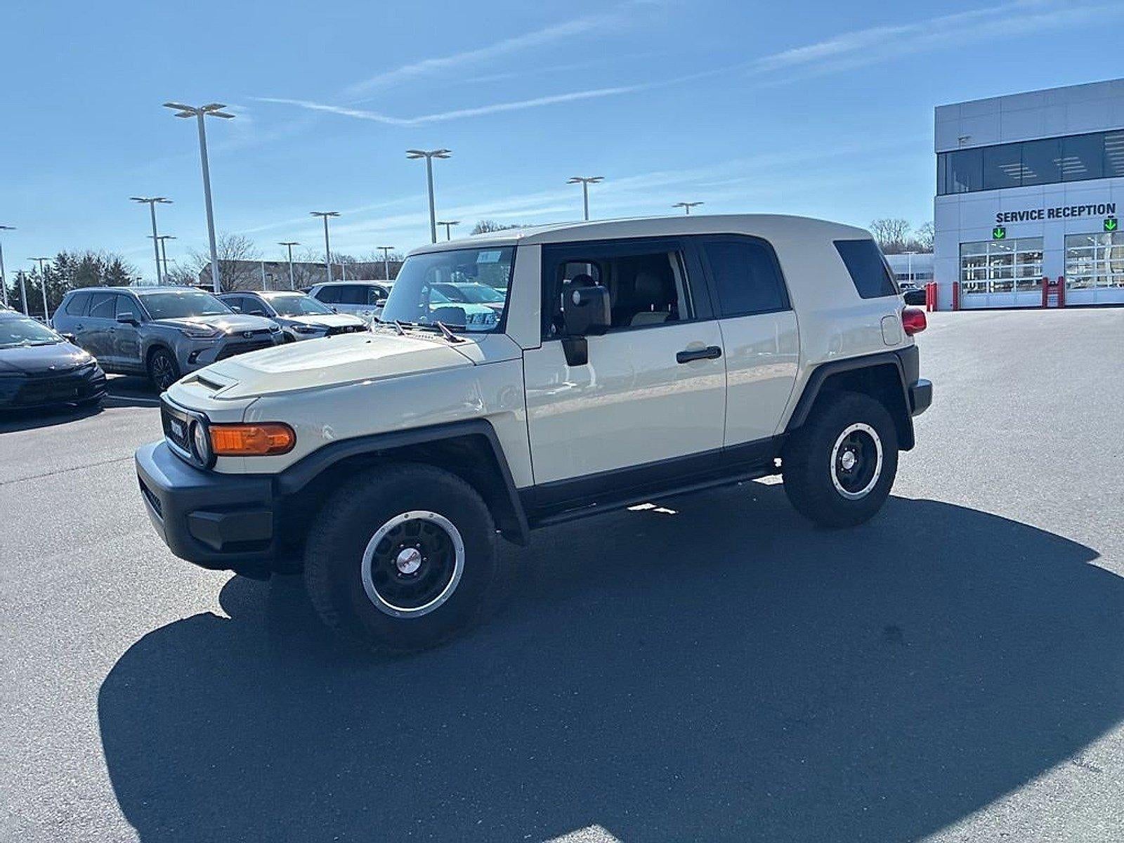 2010 Toyota FJ Cruiser 4WD 4dr Auto (Natl)