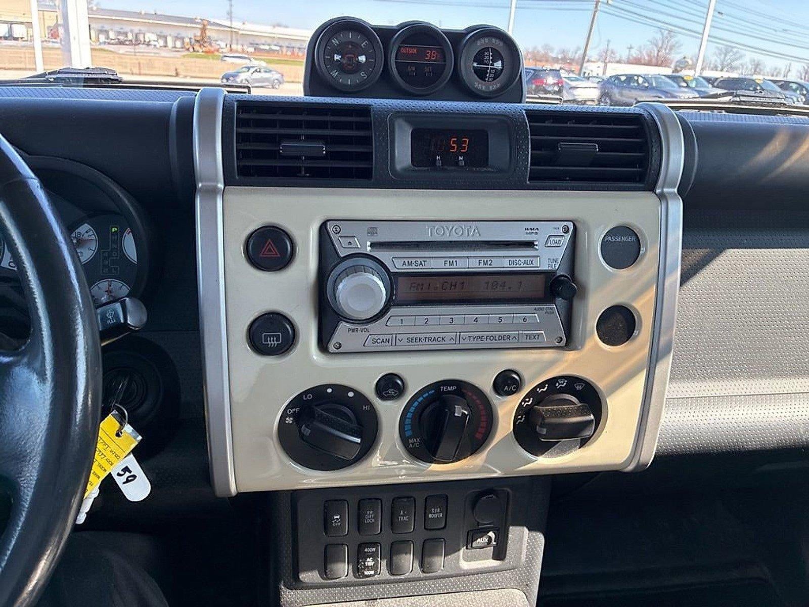 2010 Toyota FJ Cruiser 4WD 4dr Auto (Natl)