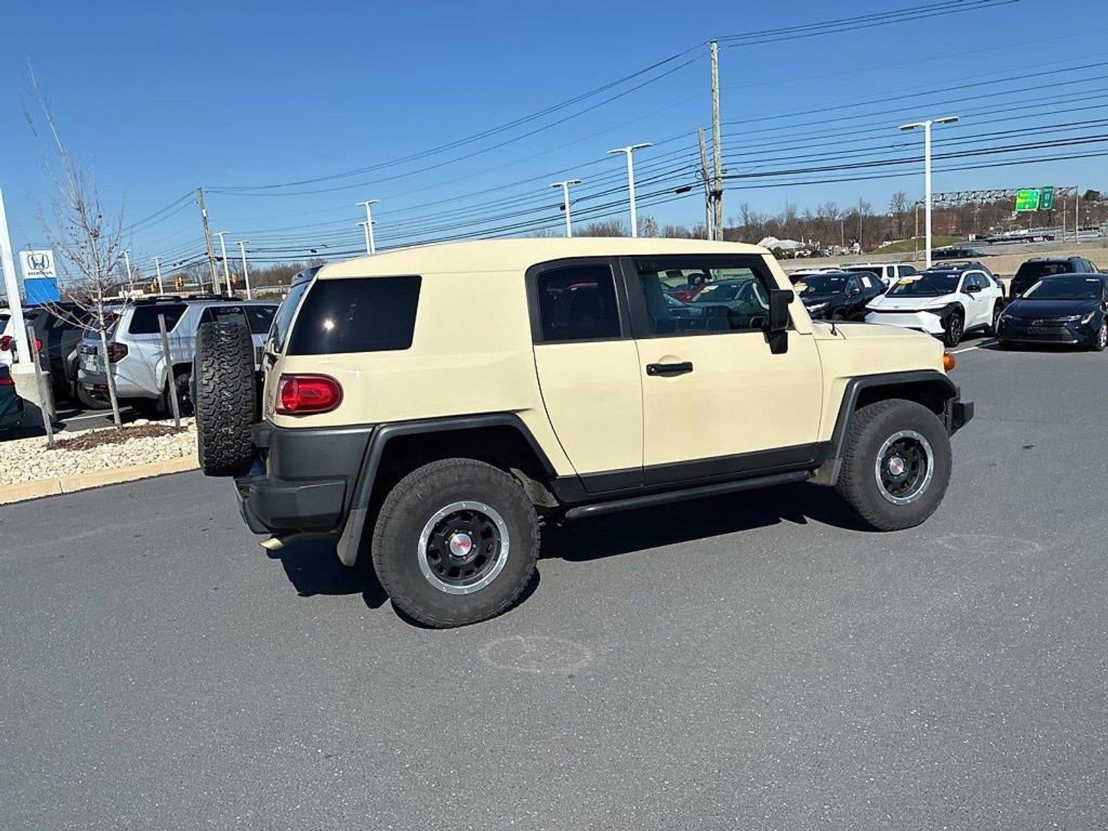 2010 Toyota FJ Cruiser 4WD 4dr Auto (Natl)
