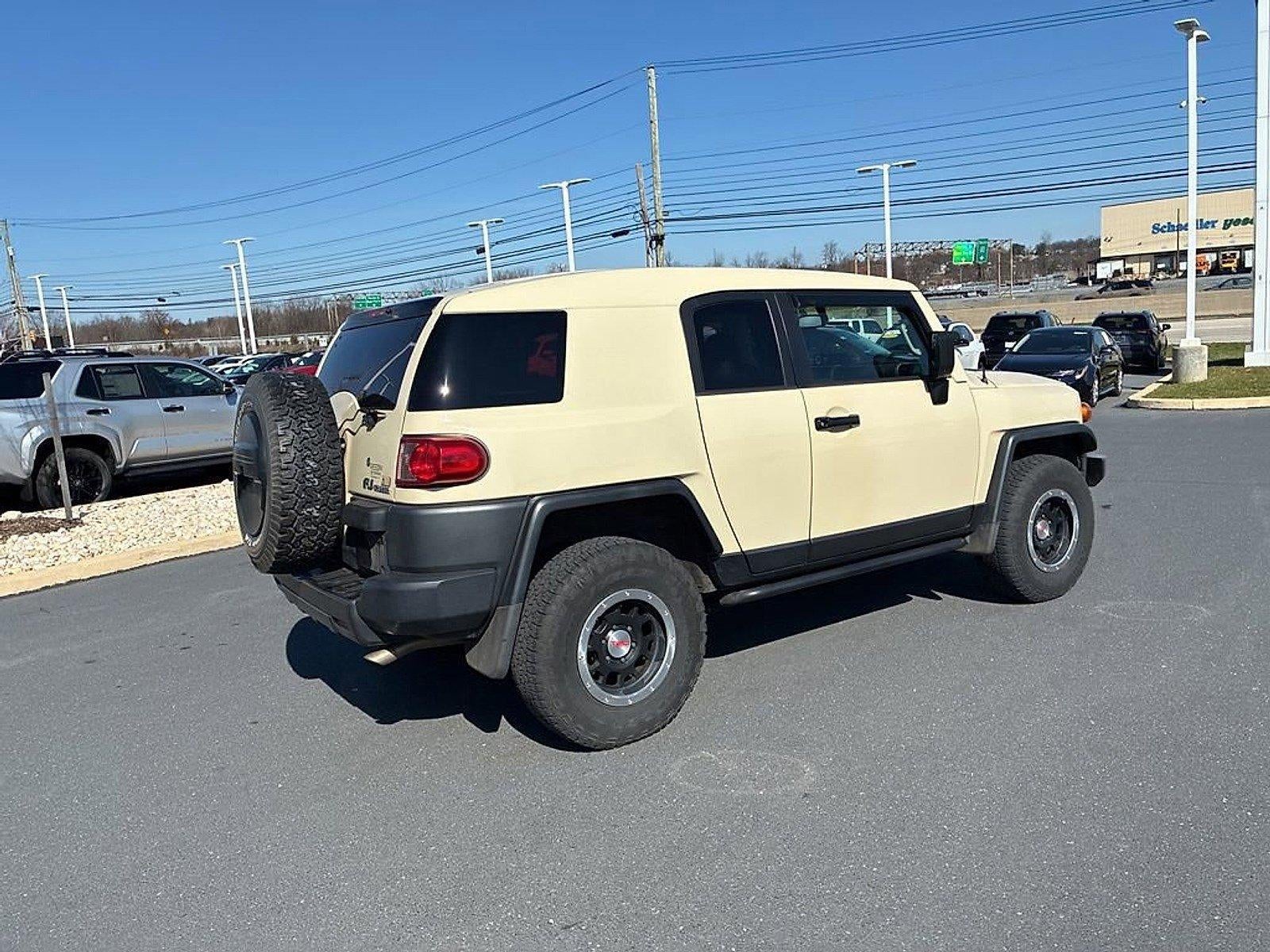 2010 Toyota FJ Cruiser 4WD 4dr Auto (Natl)