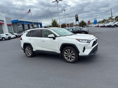 2019 Toyota RAV4 XLE Premium