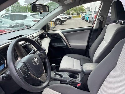 2015 Toyota RAV4 AWD 4dr LE (Natl)