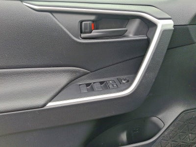 2019 Toyota RAV4 LE AWD (Natl)