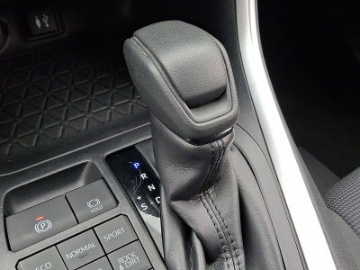 2019 Toyota RAV4 LE AWD (Natl)