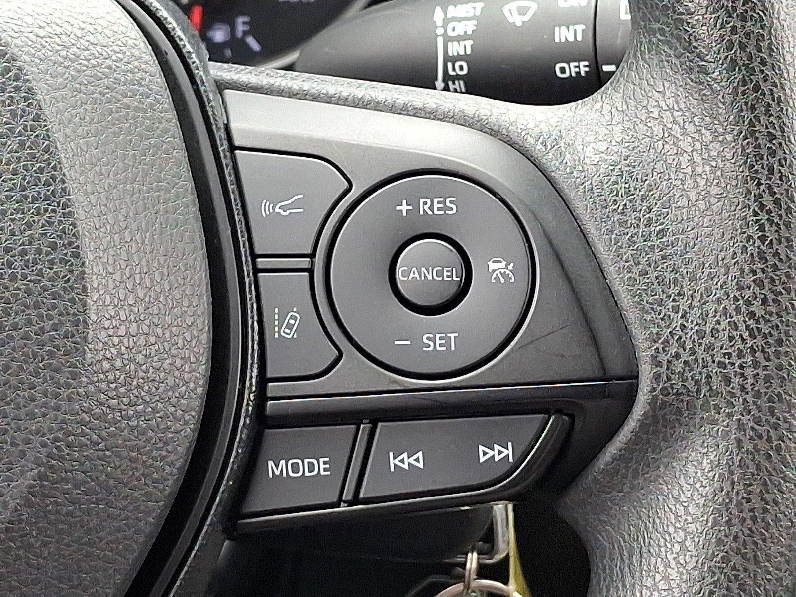 2019 Toyota RAV4 LE AWD (Natl)