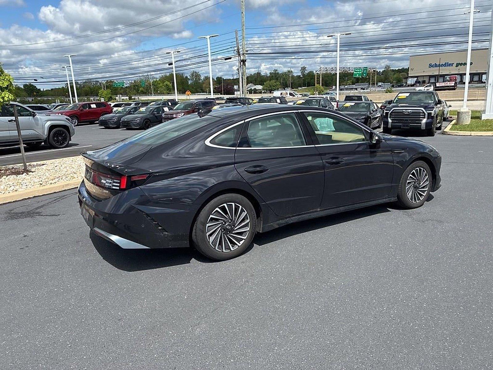 2025 Hyundai SONATA Hybrid Limited FWD