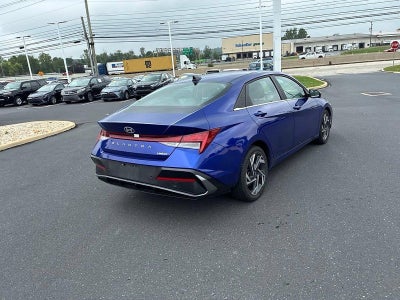 2024 Hyundai ELANTRA Limited IVT
