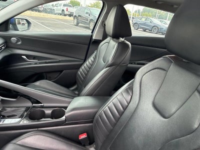 2024 Hyundai ELANTRA Limited IVT