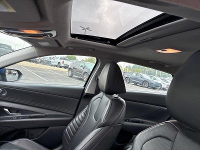 2024 Hyundai ELANTRA Limited IVT