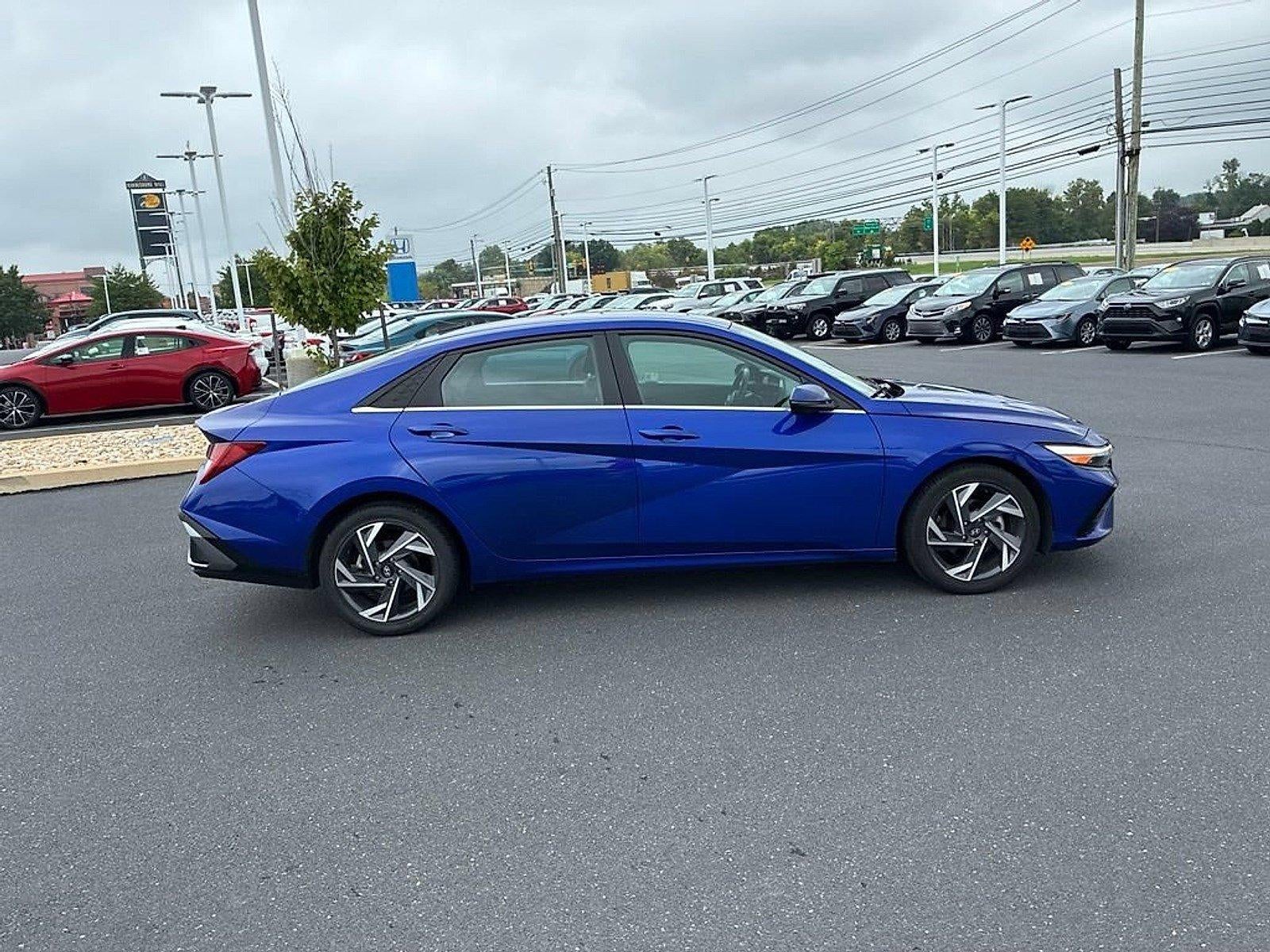 2024 Hyundai ELANTRA Limited IVT