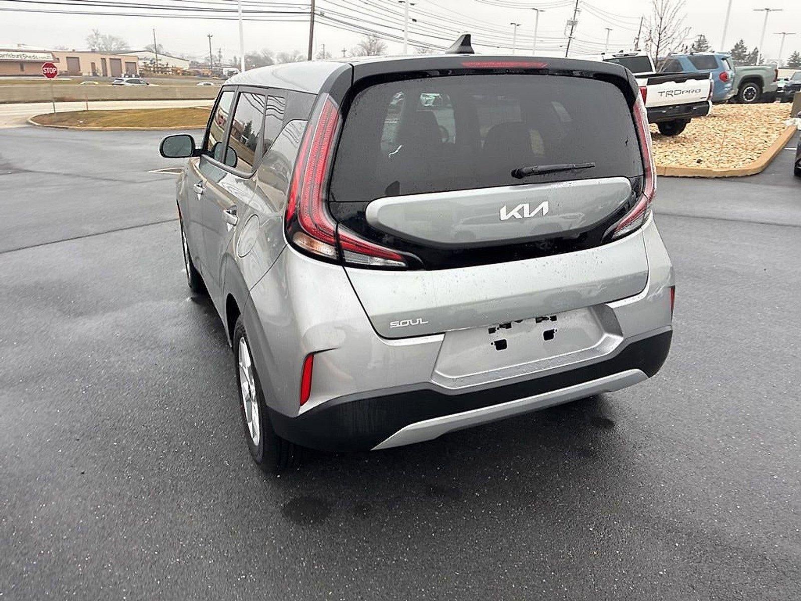 2025 Kia Soul LX FWD