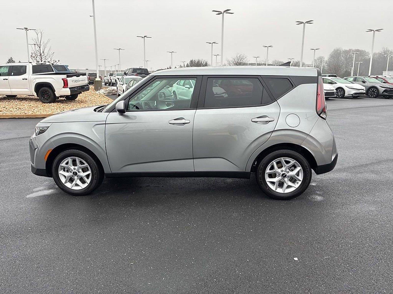 2025 Kia Soul LX FWD