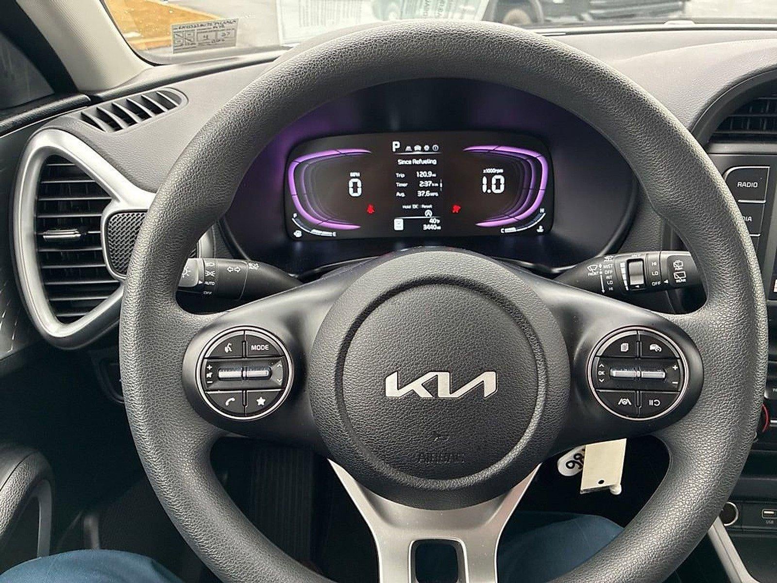 2025 Kia Soul LX FWD