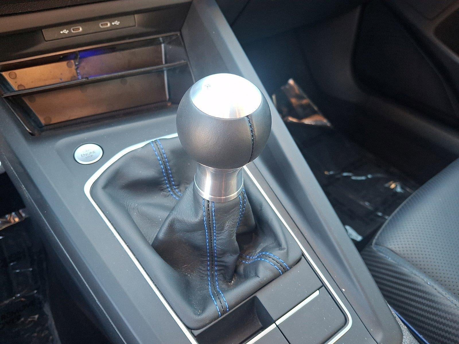 2024 Volkswagen Golf R 2.0T Manual