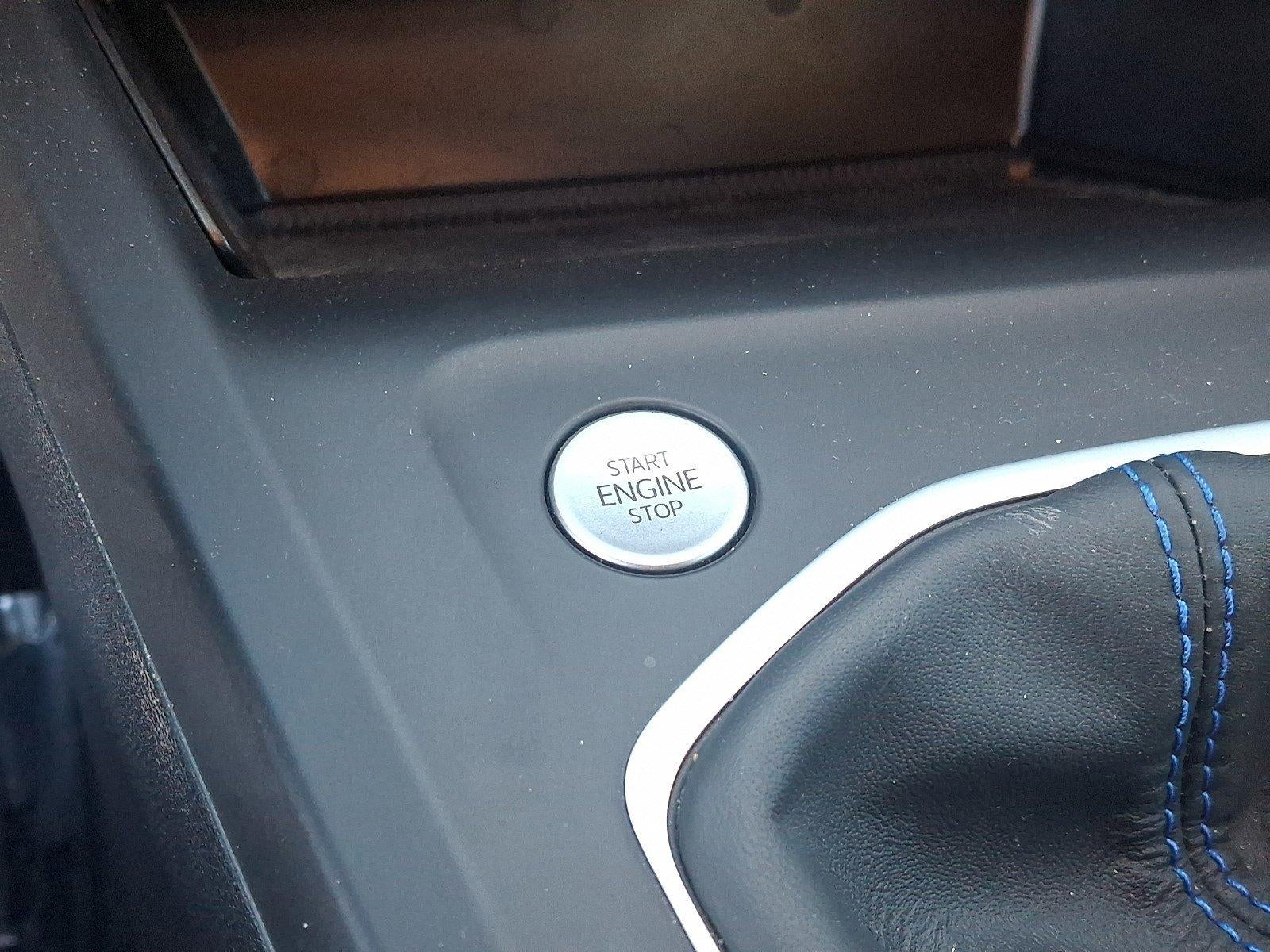 2024 Volkswagen Golf R 2.0T Manual