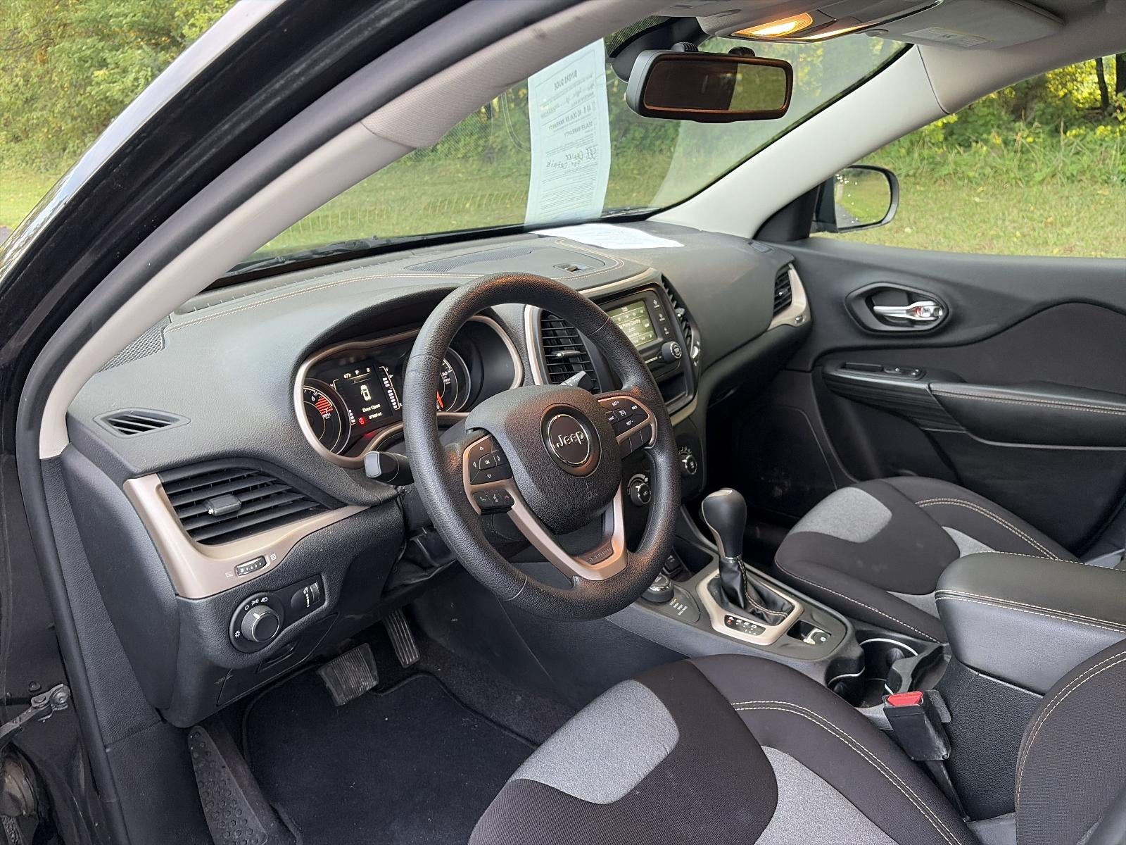 2016 Jeep Cherokee 4WD 4dr Sport