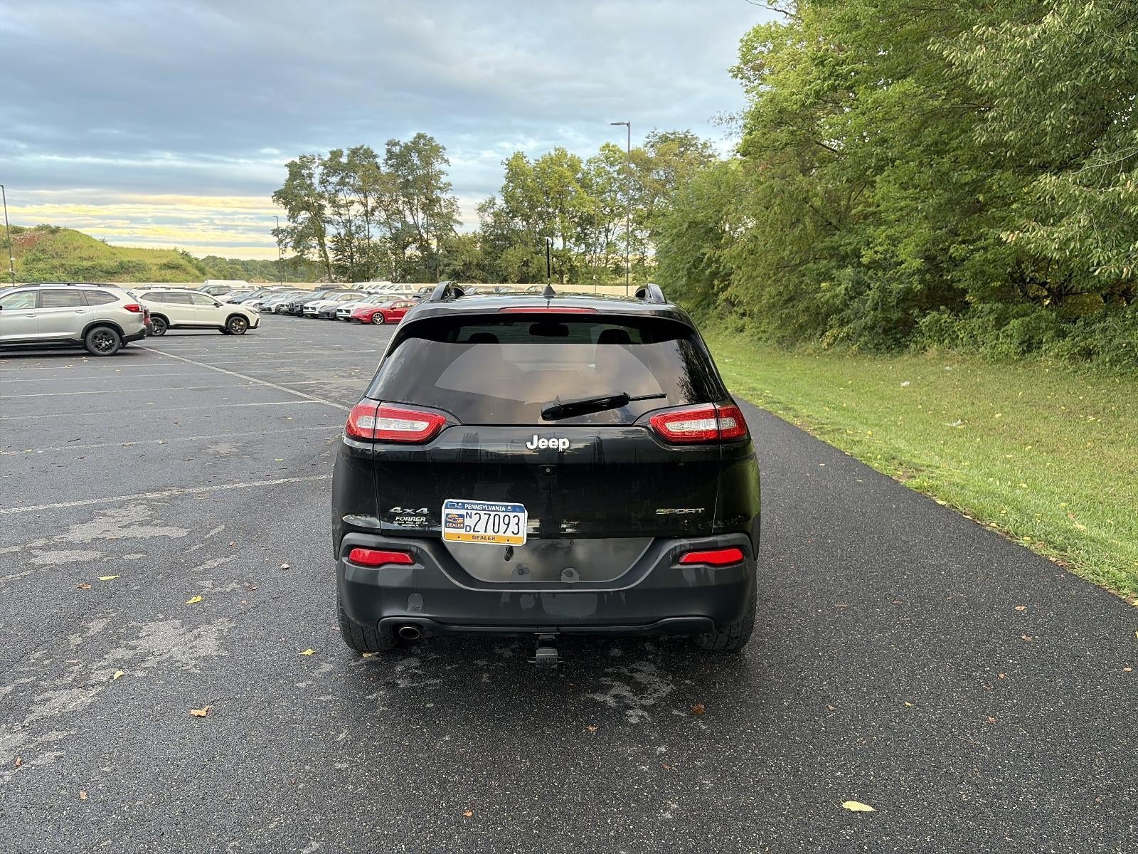 2016 Jeep Cherokee 4WD 4dr Sport