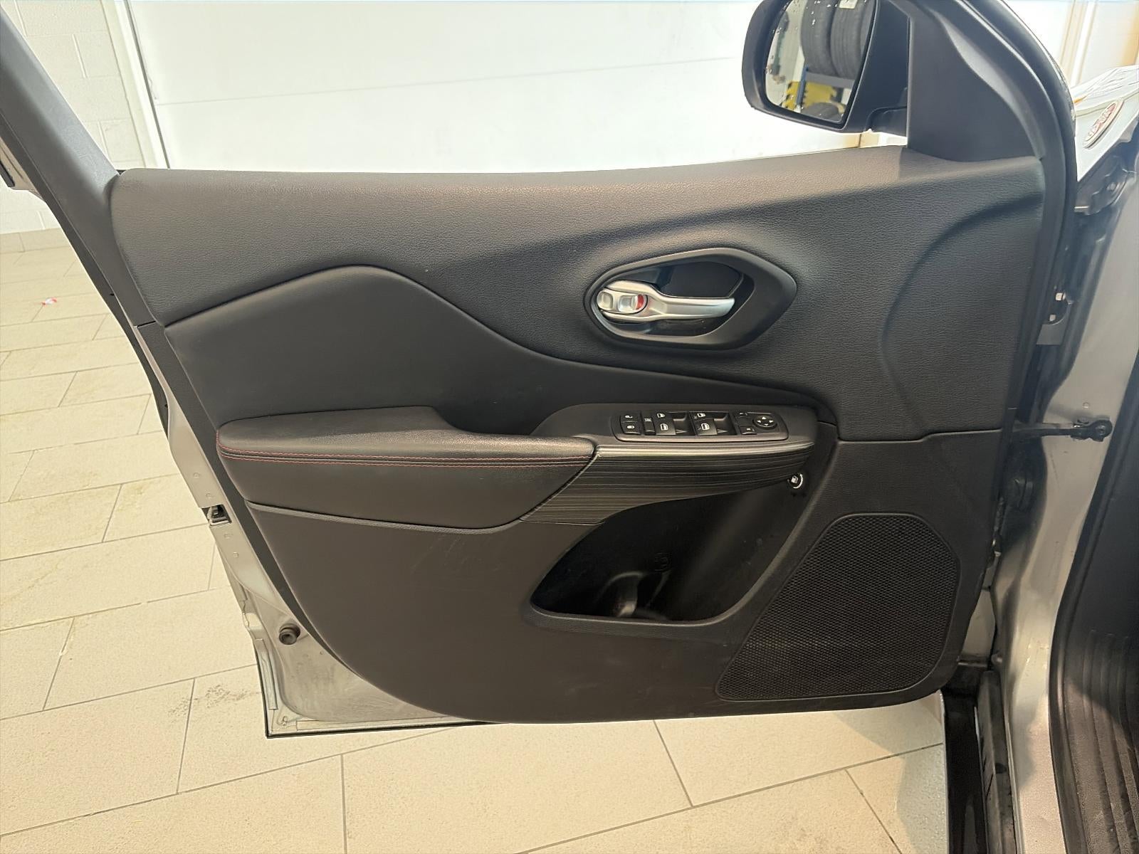 2016 Jeep Cherokee 4WD 4dr Trailhawk