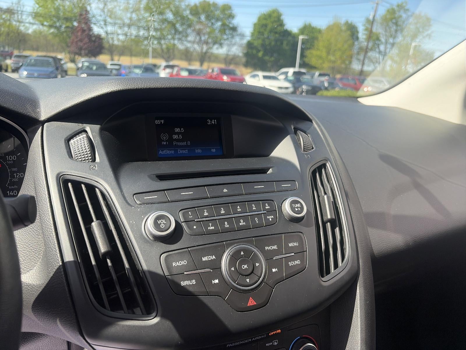 2016 Ford Focus 4dr Sdn SE