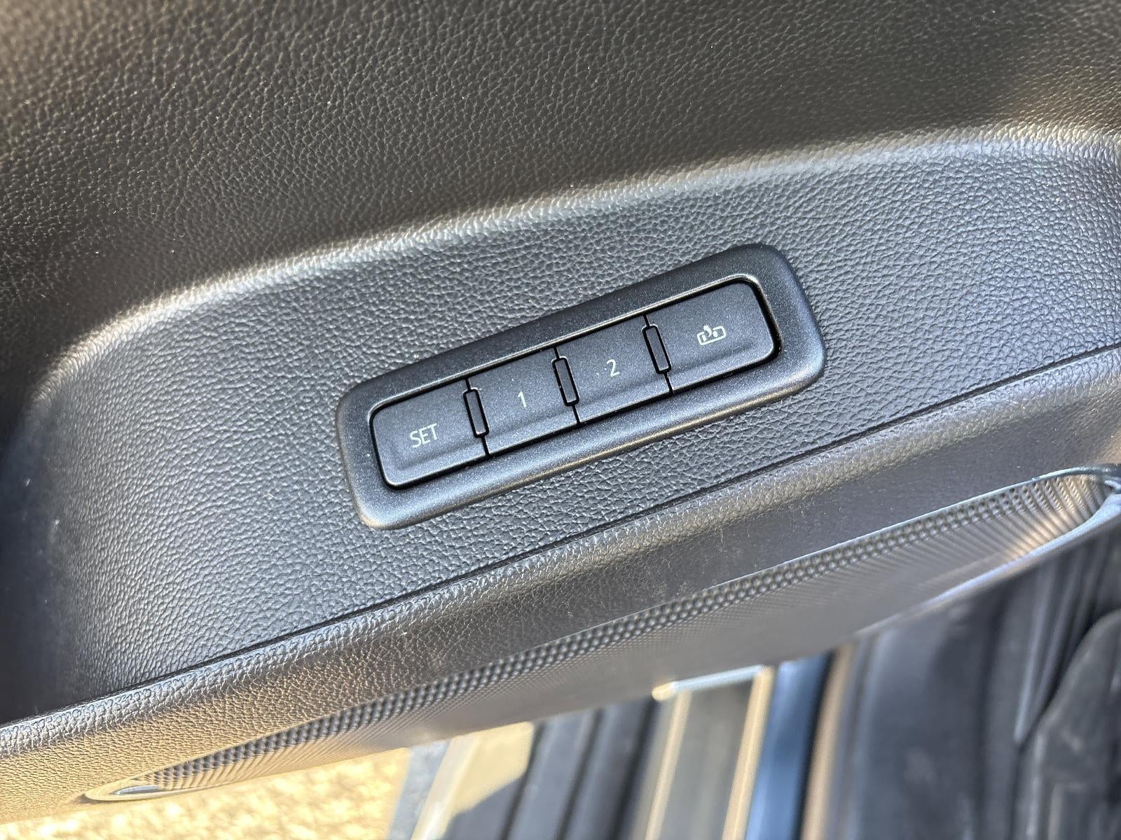 2020 GMC Yukon XL 4WD 4dr SLT