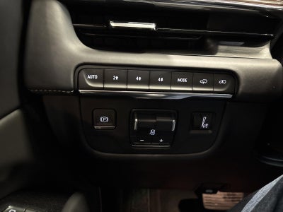 2023 Cadillac Escalade ESV 4WD Sport Platinum