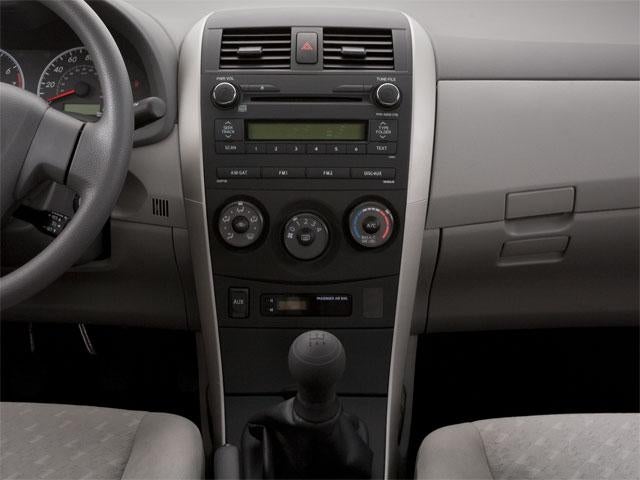 2010 Toyota Corolla 4dr Sdn Man (Natl)