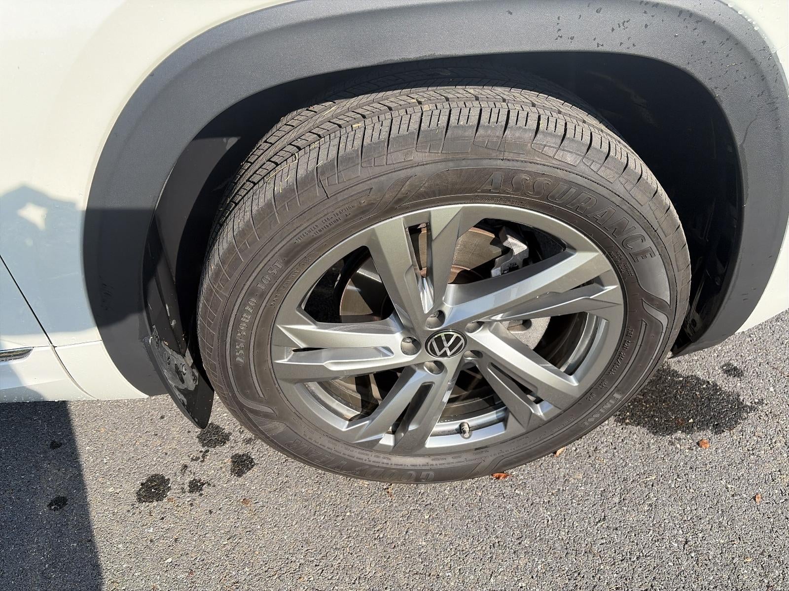 2024 Volkswagen Atlas Cross Sport 2.0T SEL R-Line 4MOTION