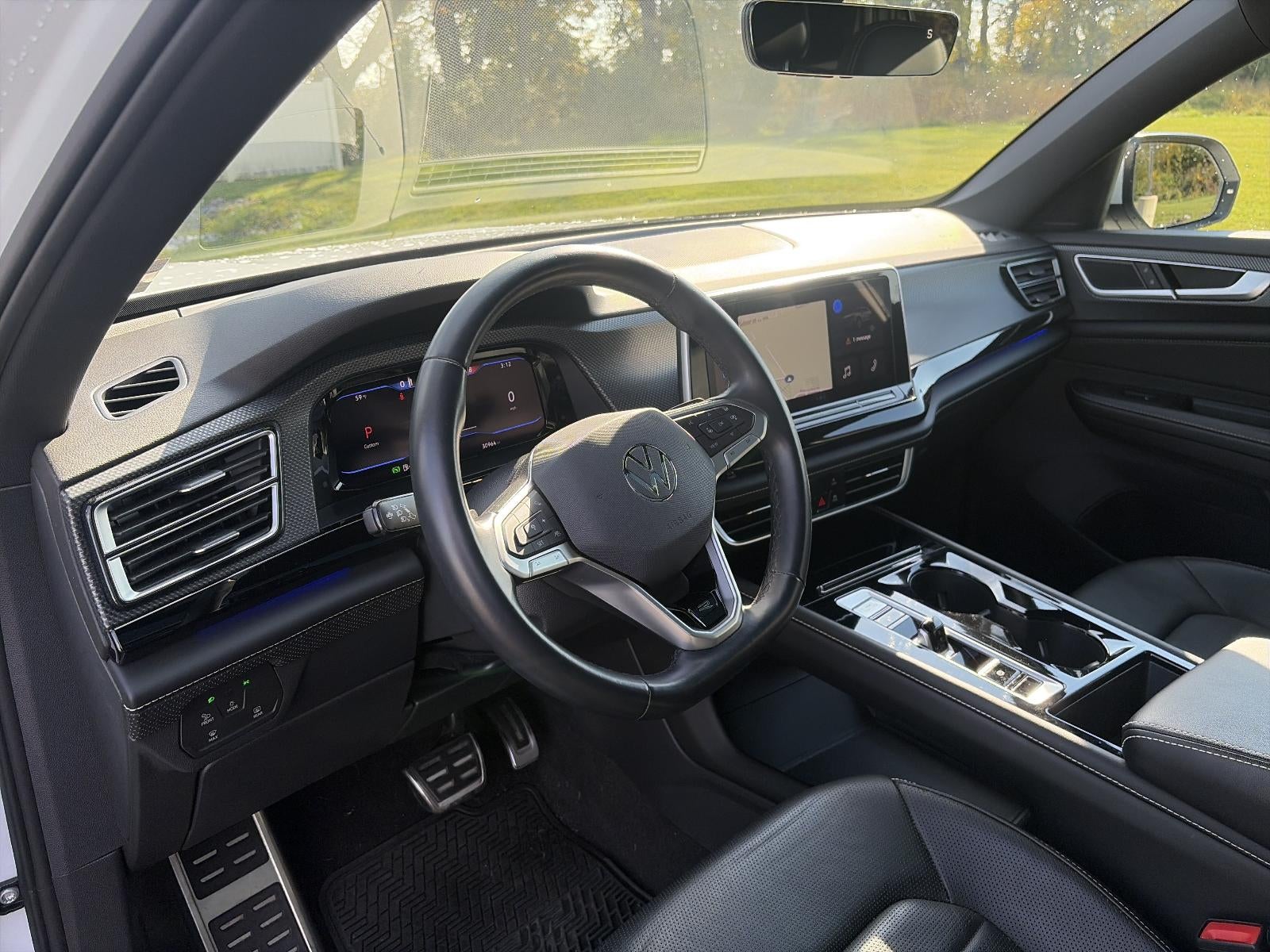 2024 Volkswagen Atlas Cross Sport 2.0T SEL R-Line 4MOTION