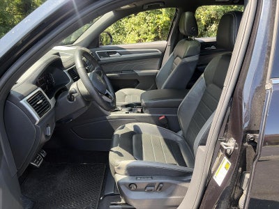 2023 Volkswagen Atlas Cross Sport 3.6L V6 SEL Premium R-Line 4MOTION