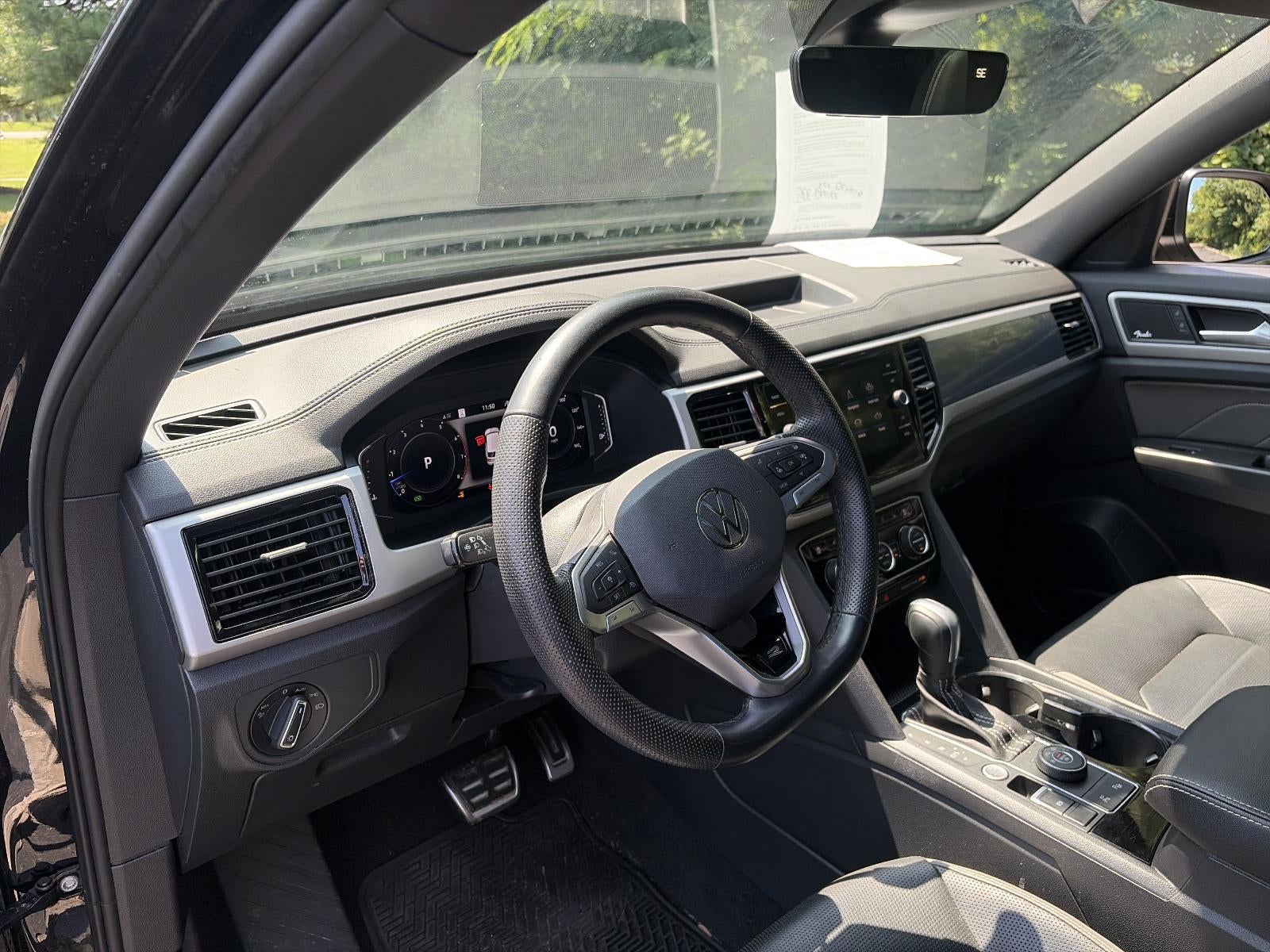 2023 Volkswagen Atlas Cross Sport 3.6L V6 SEL Premium R-Line 4MOTION