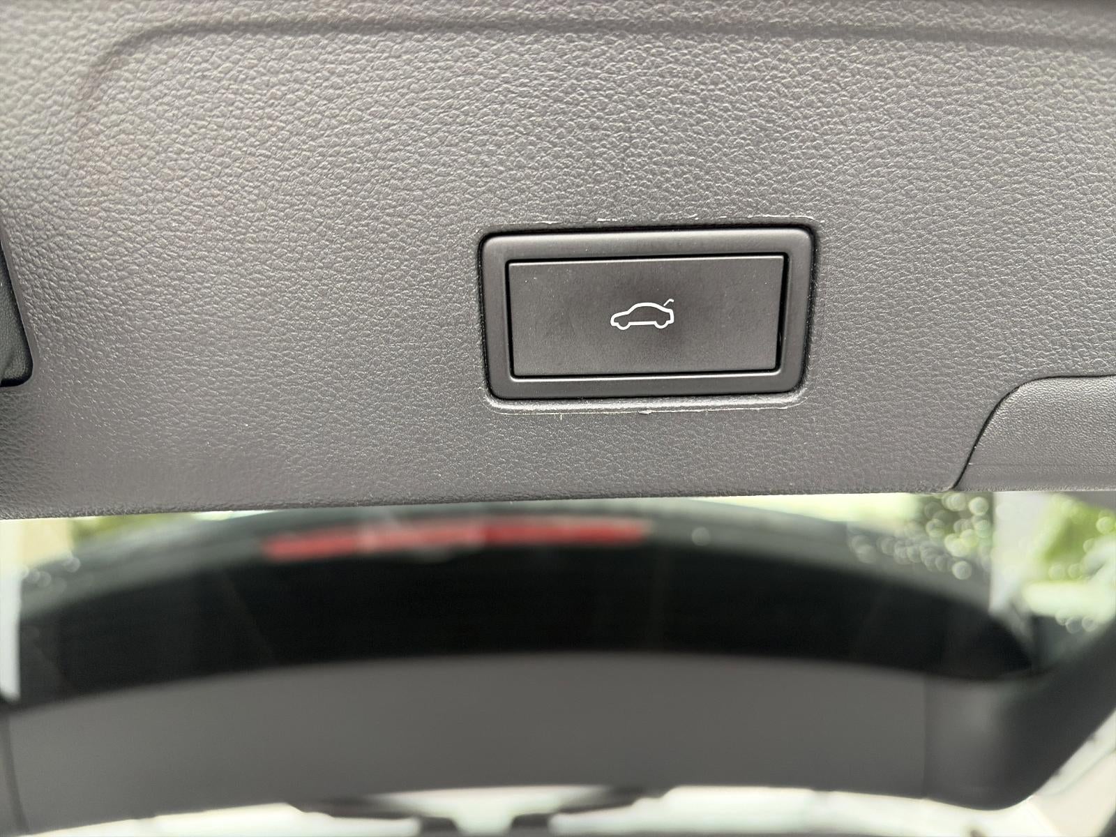 2024 Volkswagen Atlas Cross Sport 2.0T SEL Premium R-Line 4MOTION