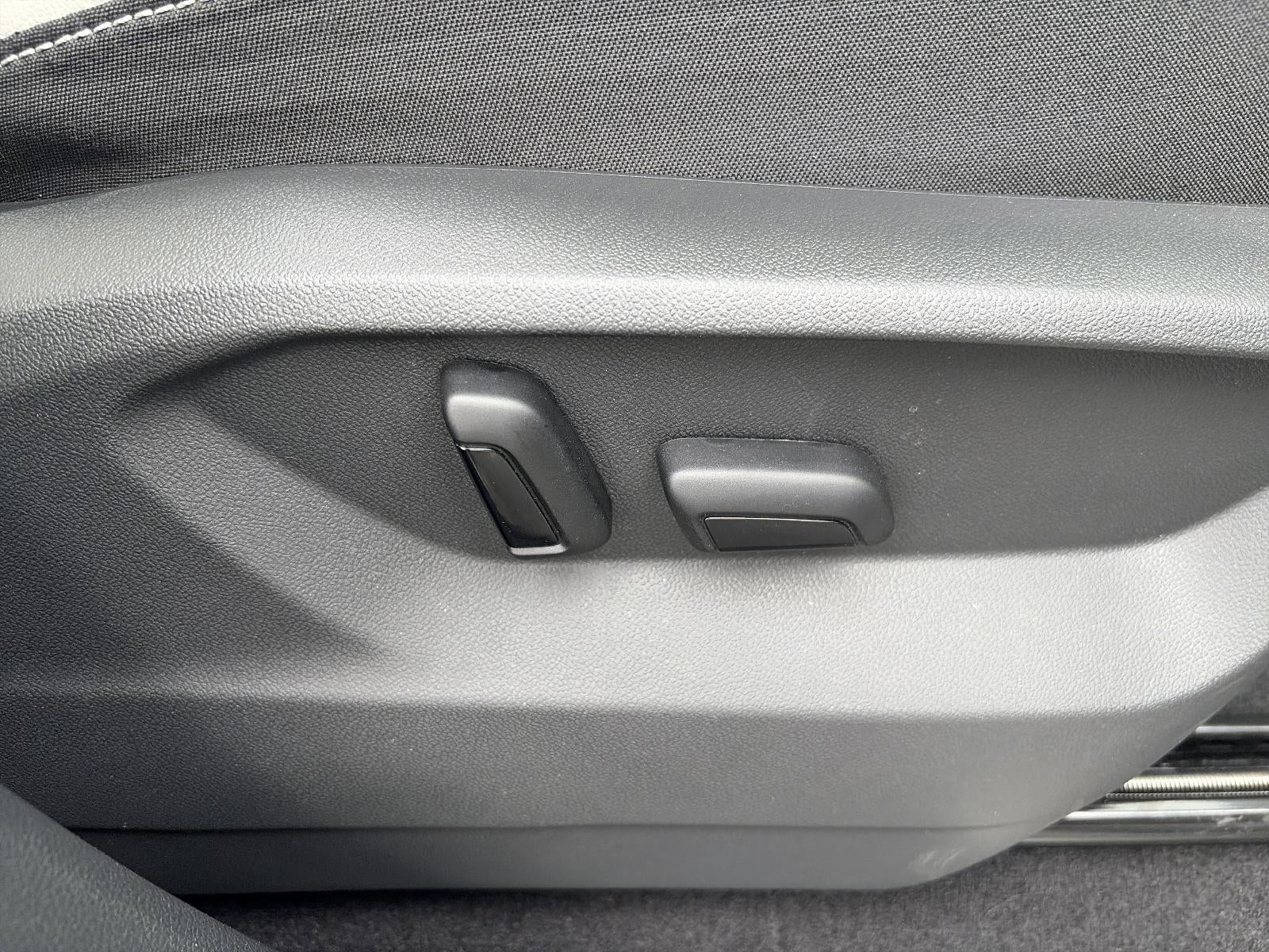 2024 Volkswagen Atlas Cross Sport 2.0T SEL Premium R-Line 4MOTION