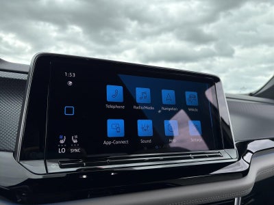 2024 Volkswagen Atlas Cross Sport 2.0T SEL Premium R-Line 4MOTION