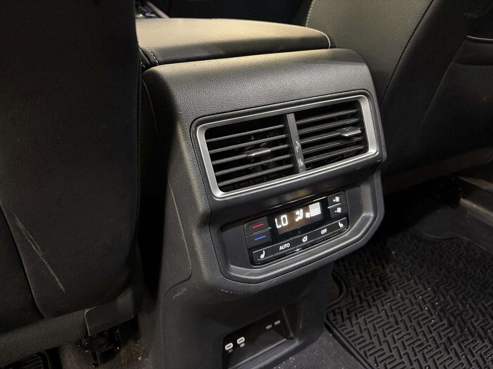 2024 Volkswagen Atlas 2.0T SEL Premium R-Line 4MOTION