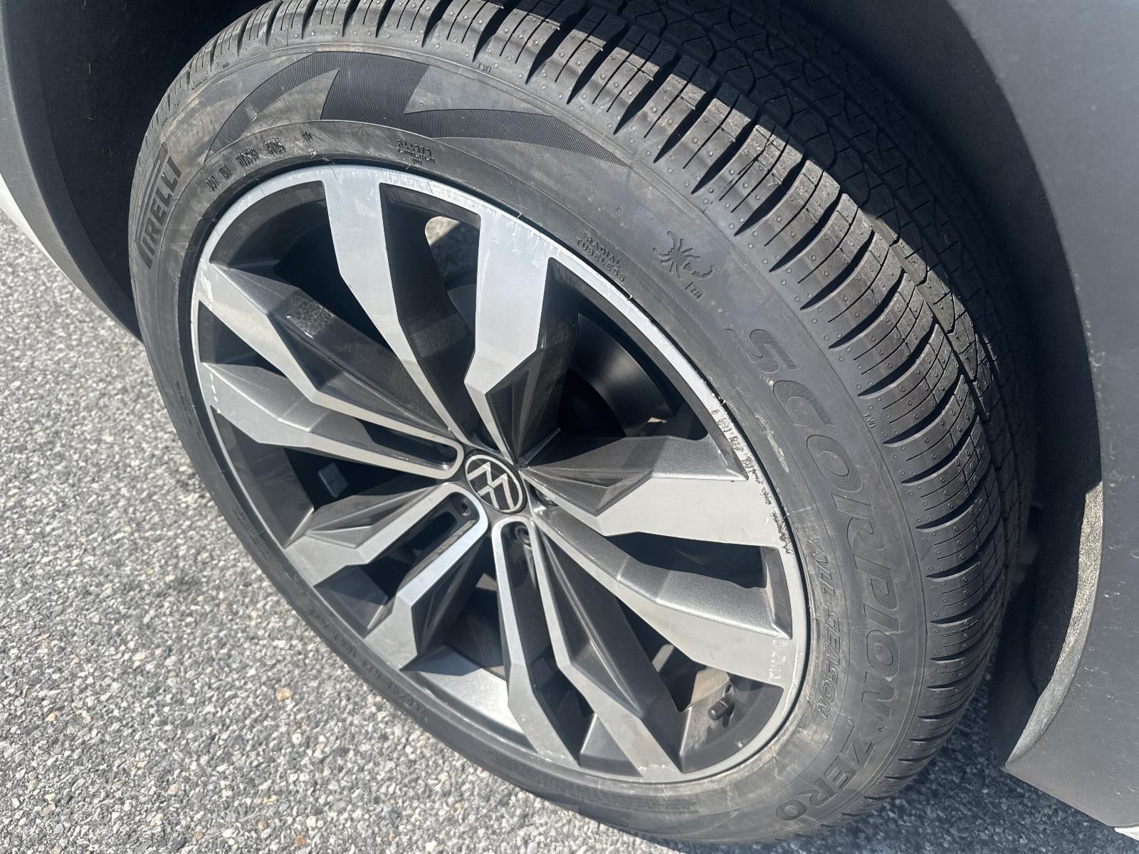 2021 Volkswagen Atlas 3.6L V6 SEL Premium R-Line 4MOTION *Ltd Avail*