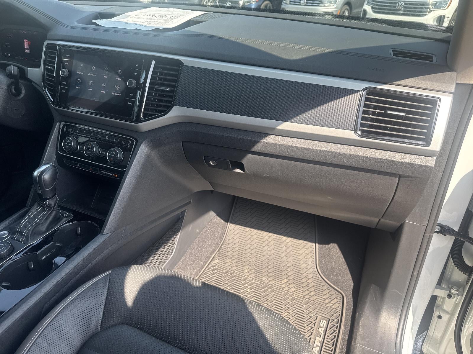 2021 Volkswagen Atlas 3.6L V6 SEL Premium R-Line 4MOTION *Ltd Avail*