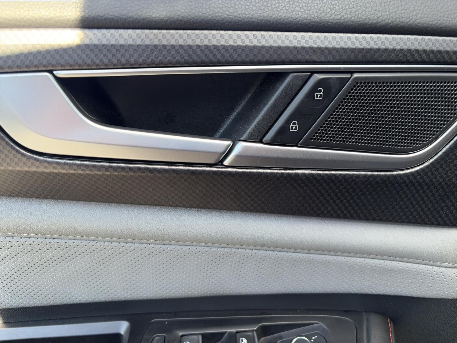 2024 Volkswagen Atlas 2.0T Peak Edition SEL 4MOTION