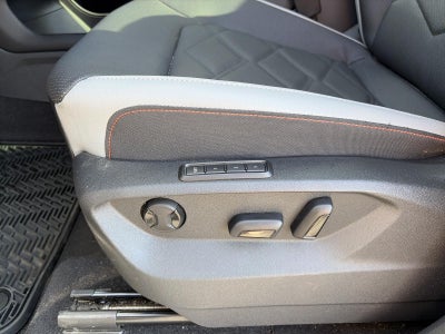 2024 Volkswagen Atlas 2.0T Peak Edition SEL 4MOTION