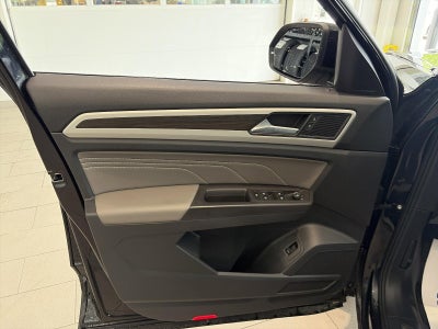 2022 Volkswagen Atlas 2.0T SE w/Technology 4MOTION